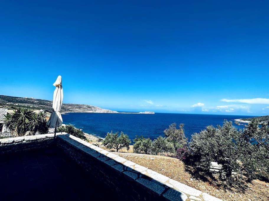 Cozy Cliff Tower W/ Breathtaking Sea Views Villa Agios Georgios Minas Eksteriør billede