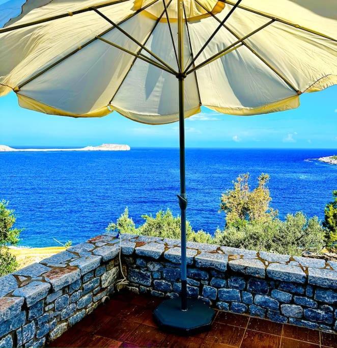 Cozy Cliff Tower W/ Breathtaking Sea Views Villa Agios Georgios Minas Eksteriør billede